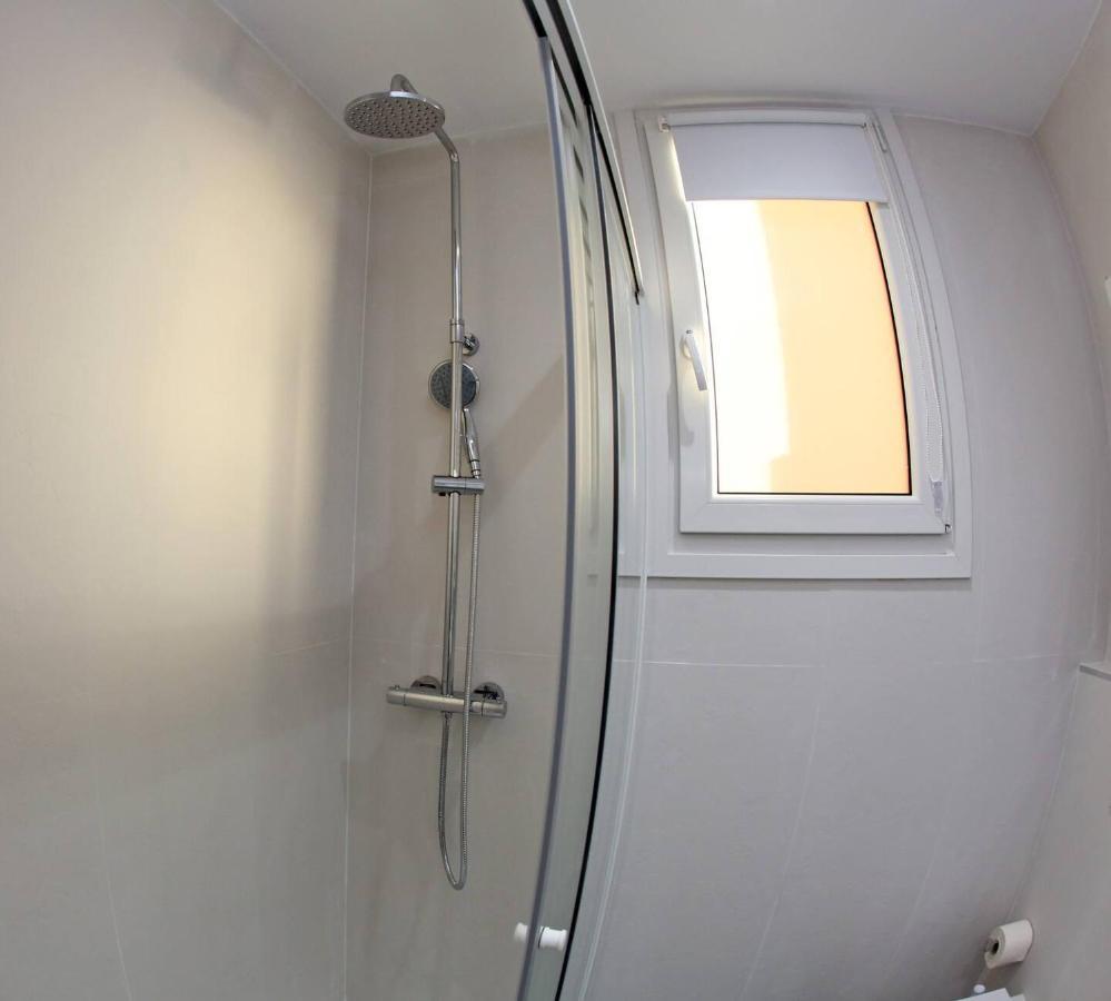 Piso Reformado A 2 Min Del Casco Viejo Con Garaje Gratis Bilbau Exterior foto